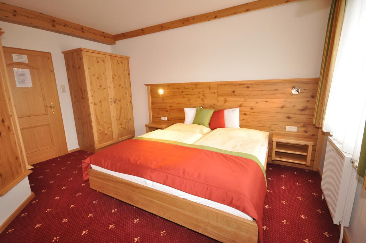 Hochkarhof Hotel Göstling an der Ybbs Room photo